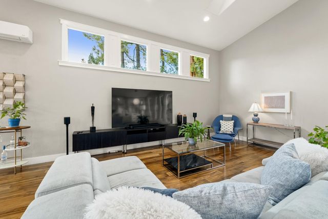 1561 Elsdon Cir, Carmichael, CA 95608
