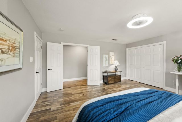 1561 Elsdon Cir, Carmichael, CA 95608