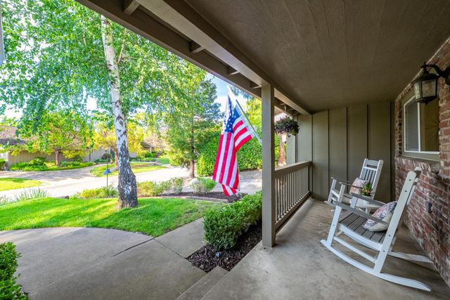 1561 Elsdon Cir, Carmichael, CA 95608