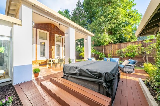 1561 Elsdon Cir, Carmichael, CA 95608
