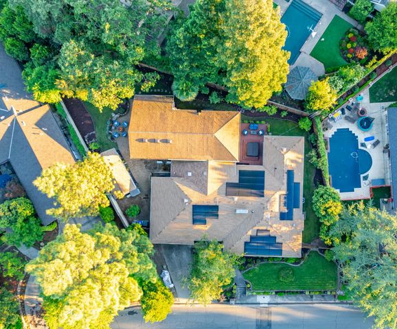 1561 Elsdon Cir, Carmichael, CA 95608