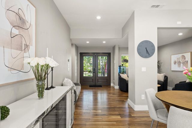 1561 Elsdon Cir, Carmichael, CA 95608