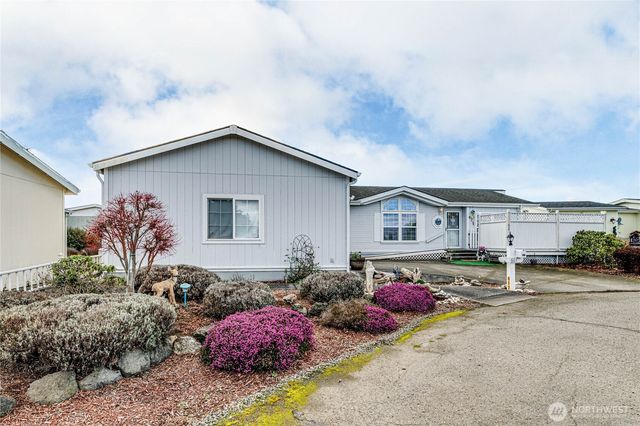 617 N 7th Avenue, Sequim, WA 98382