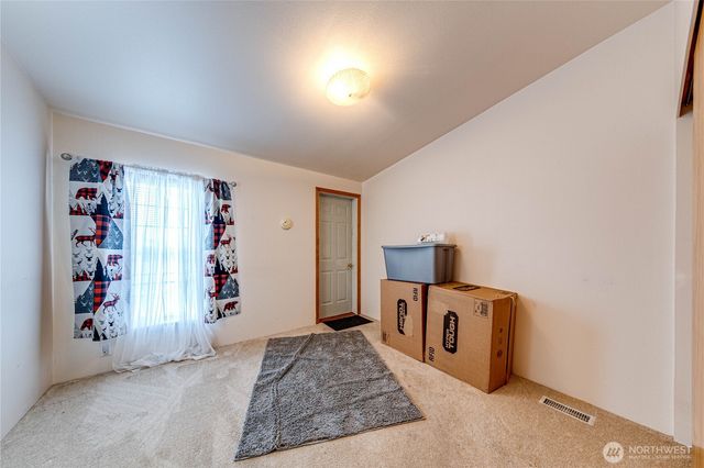 617 N 7th Avenue, Sequim, WA 98382