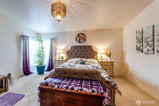 617 N 7th Avenue, Sequim, WA 98382