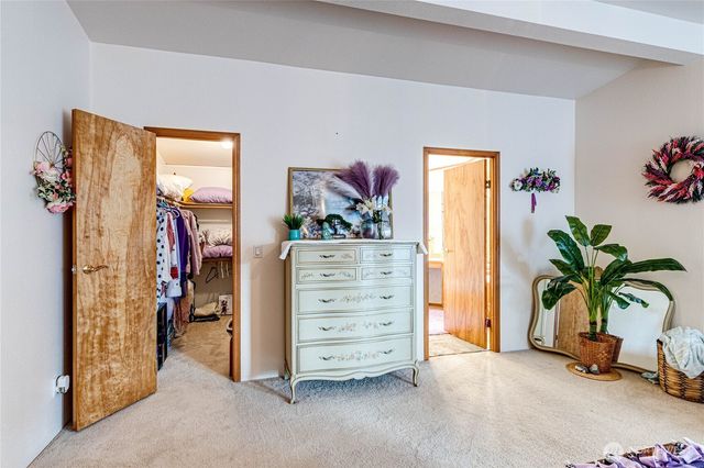 617 N 7th Avenue, Sequim, WA 98382