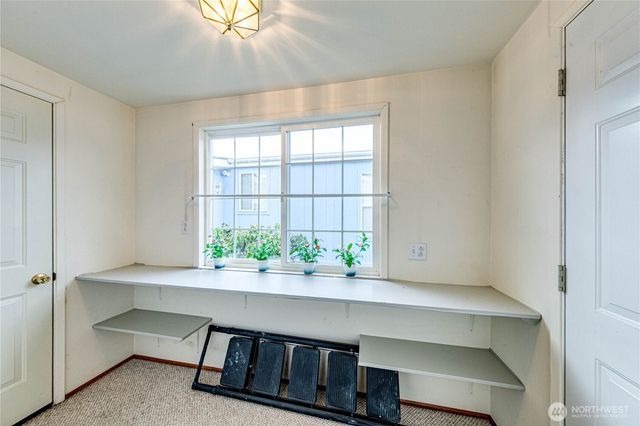 617 N 7th Avenue, Sequim, WA 98382