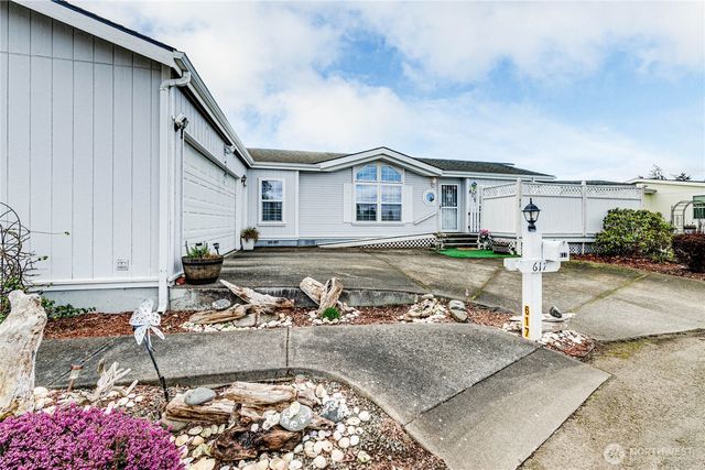 617 N 7th Avenue, Sequim, WA 98382
