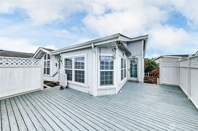 617 N 7th Avenue, Sequim, WA 98382