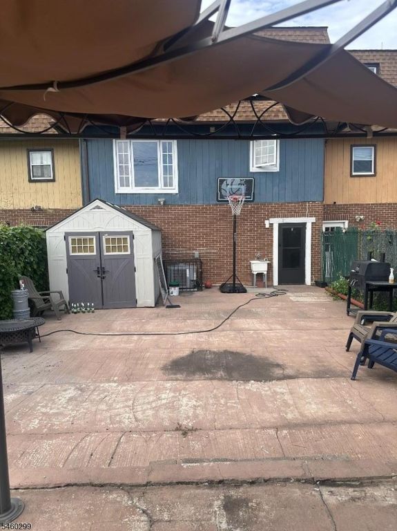 428 Doyle St, Elizabeth City, NJ 07206 — photo 4