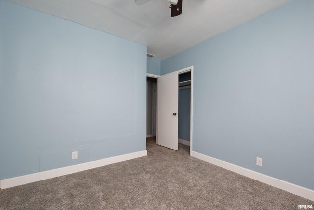 111 E 2ND Street, Coal Valley, IL 61240