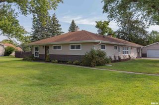 111 E 2ND Street, Coal Valley, IL 61240