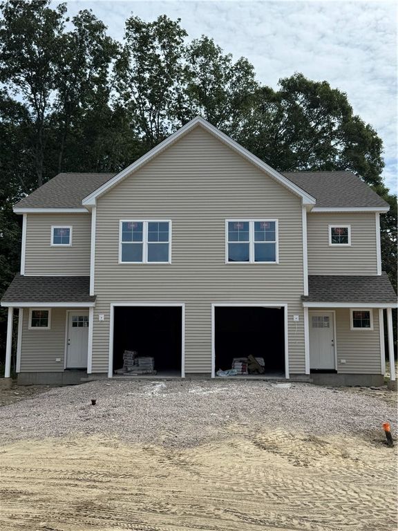 10 College Hill, Warwick, RI 02886