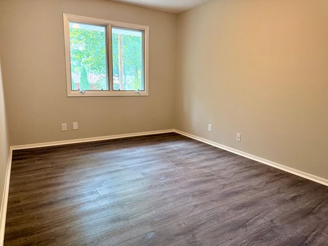 5224 Seabury Road, Mound, MN 55364