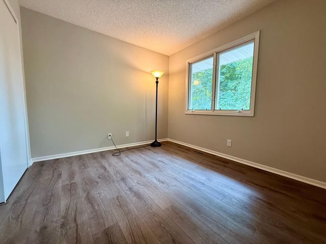 5224 Seabury Road, Mound, MN 55364