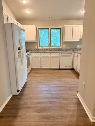 5224 Seabury Road, Mound, MN 55364