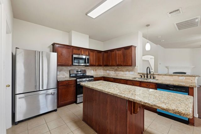 20315 Mammoth Falls Drive, Tomball, TX 77375