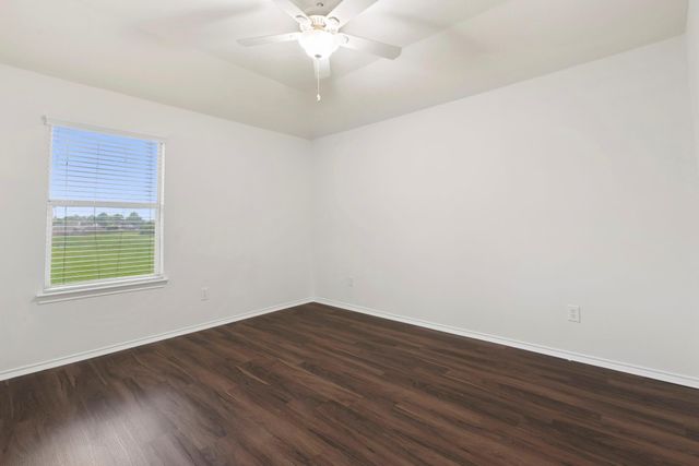 20315 Mammoth Falls Drive, Tomball, TX 77375