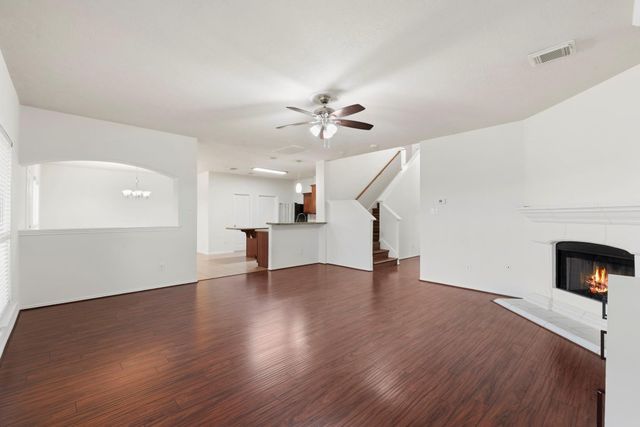 20315 Mammoth Falls Drive, Tomball, TX 77375