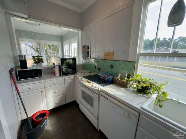 824 E La Rua St, Pensacola, FL 32501