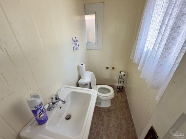 824 E La Rua St, Pensacola, FL 32501