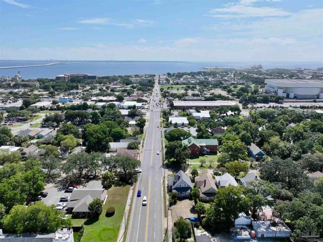 824 E La Rua St, Pensacola, FL 32501