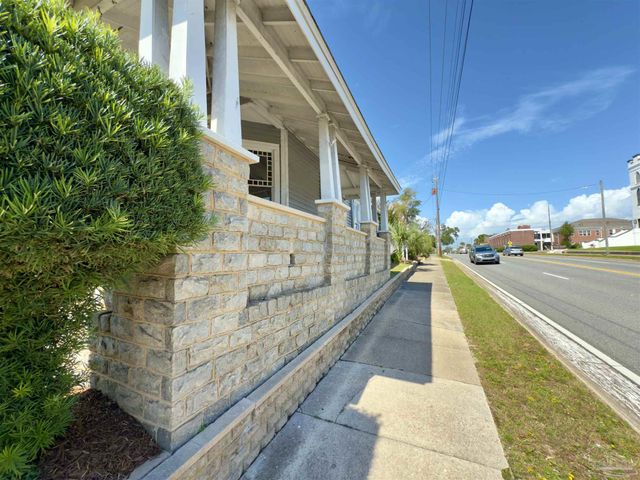 824 E La Rua St, Pensacola, FL 32501