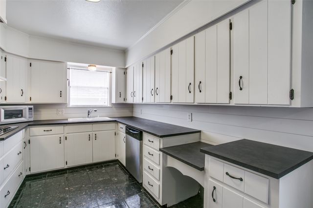 404 Valley Drive, Rockwall, TX 75087