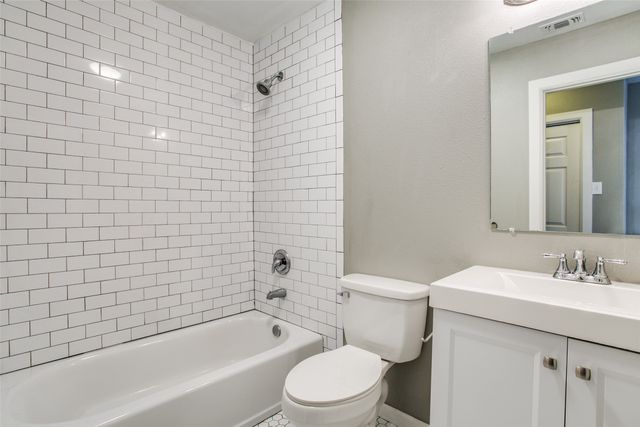 404 Valley Drive, Rockwall, TX 75087