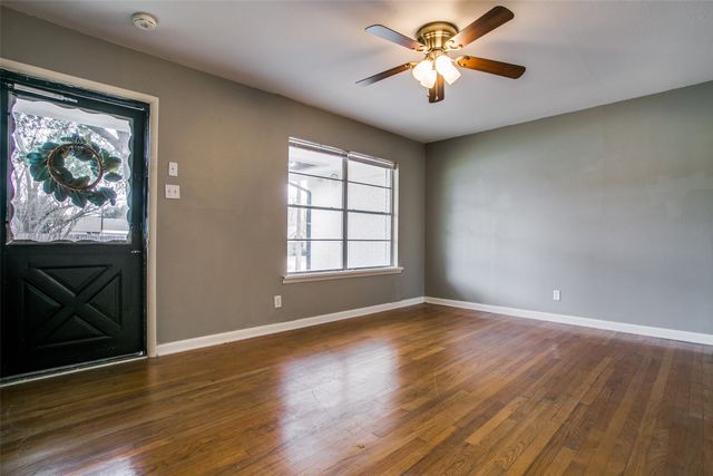 404 Valley Drive, Rockwall, TX 75087
