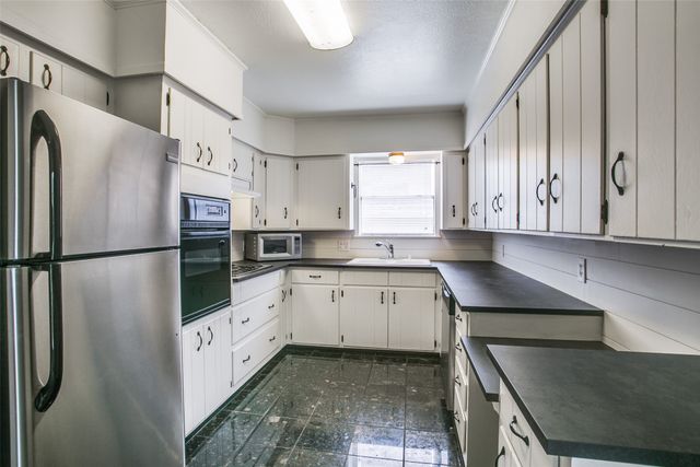 404 Valley Drive, Rockwall, TX 75087