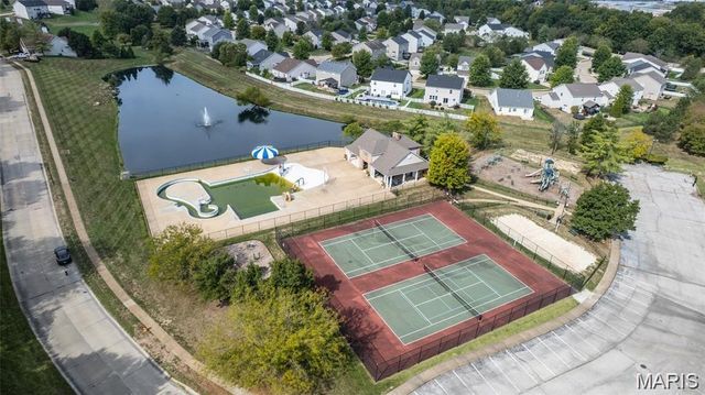 679 Bluffs View Court, Eureka, MO 63025
