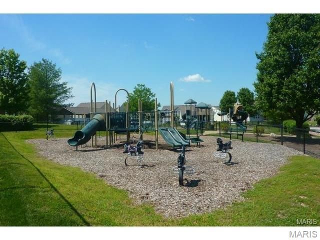 679 Bluffs View Court, Eureka, MO 63025