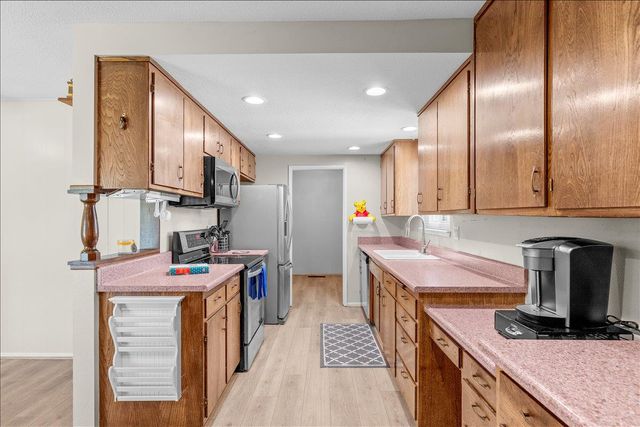 3309 Benton Cir, Modesto, CA 95350