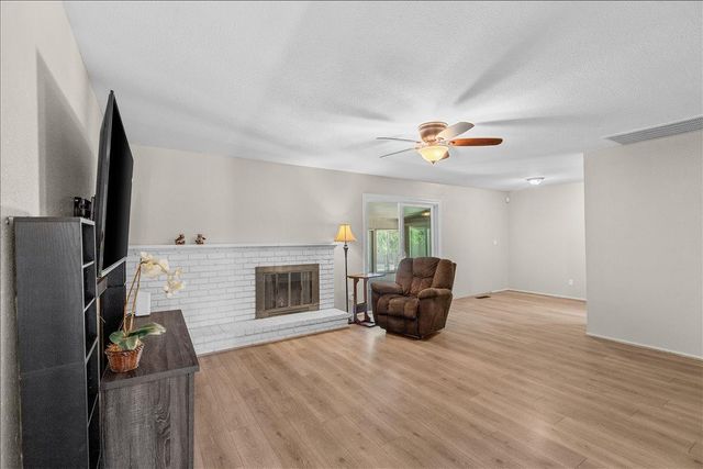 3309 Benton Cir, Modesto, CA 95350