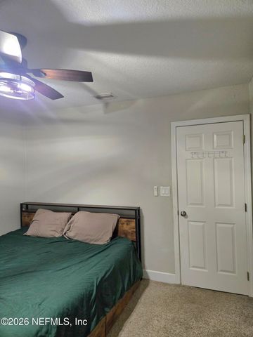 615 LUNA Court, Jacksonville, FL 32205