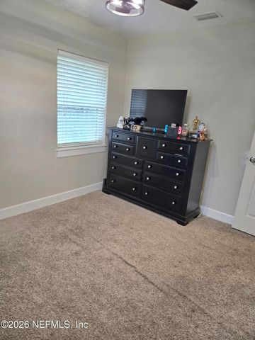 615 LUNA Court, Jacksonville, FL 32205
