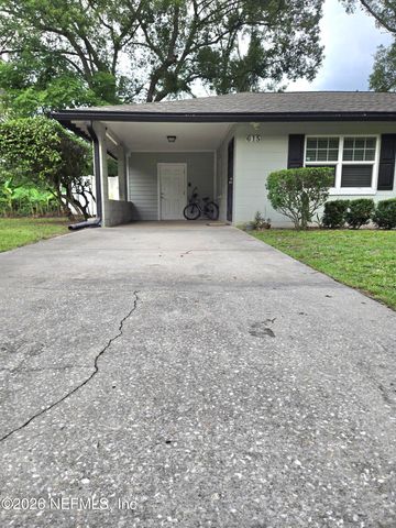 615 LUNA Court, Jacksonville, FL 32205