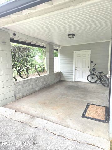 615 LUNA Court, Jacksonville, FL 32205
