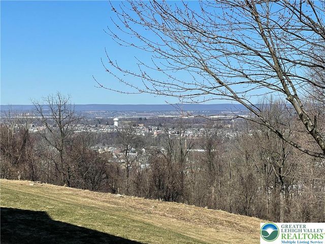 514 Waterford Terrace, Williams Twp, PA 18042