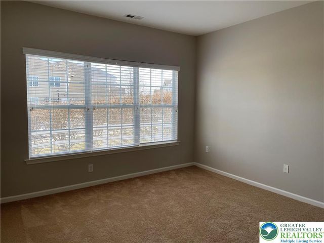 514 Waterford Terrace, Williams Twp, PA 18042