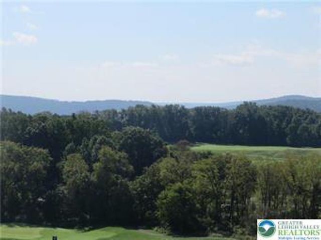 514 Waterford Terrace, Williams Twp, PA 18042