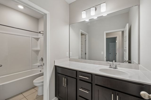 4165 Magnolia Farms Dr, Hermitage, TN 37076