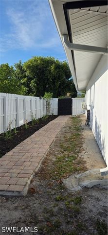 4148 23rd PL SW, Naples, FL 34116