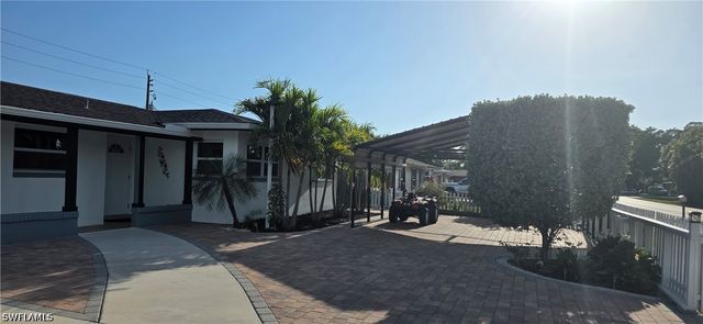 4148 23rd PL SW, Naples, FL 34116