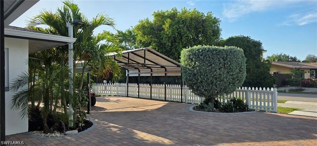 4148 23rd PL SW, Naples, FL 34116