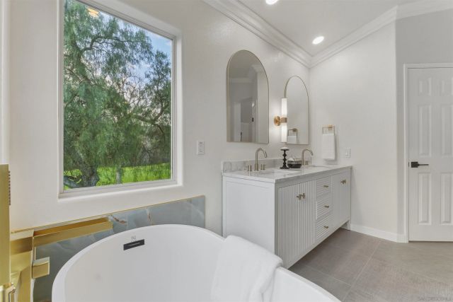 564 Golf Glen Dr, San Marcos, CA 92069