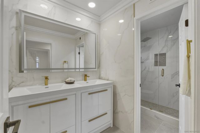 564 Golf Glen Dr, San Marcos, CA 92069