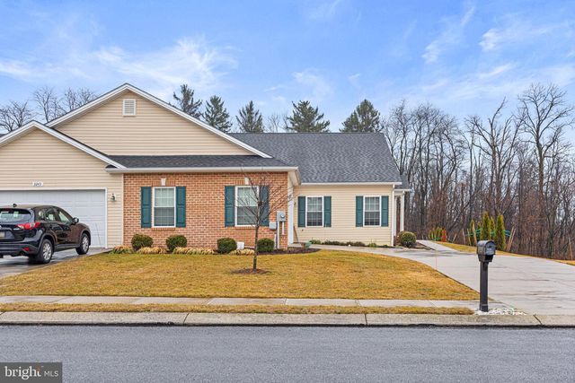 3243 PORTRAIT WAY, Chambersburg, PA 17201