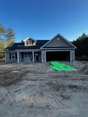 5673 Carriage Rd., Conway, SC 29527